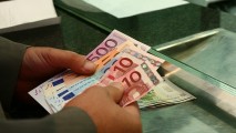 Ce credite au oferit băncile comerciale din Moldova în noiembrie 2014