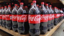 Coca-Cola reduce numărul angajaților. Au fost concediate peste 2 mii de persoane