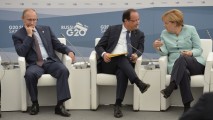 Putin nu vrea război, ci cooperare! Cum s-au soldat negocierile lui Hollande și Merkel la Moscova