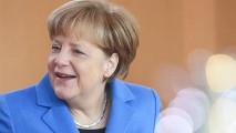 Меркель похвалила Японию за поддержку санкций против России