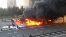 Tramvai cuprins de flăcări în Istanbul