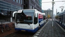 Amsterdam va avea numai autobuze electrice până în 2025