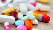 Снижение цен на лекарства произойдет не раньше, чем через месяц