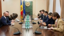 Primii experţi internaţionali în domeniul anticorupţie au ajuns la Chişinău