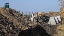 Guvernul de la Kiev a decis să construiască un ”zid” la granița cu Rusia