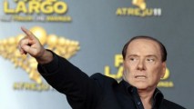 Silvio Berlusconi RISCĂ 5 ani de ÎNCHISOARE. Fostul premier este acuzat de CORUPEREA unui senator