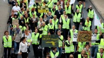 Lufthansa dă în judecată însoţitorii de zbor pentru organizarea grevei. Personalul de bord a anunţat că va continua protestele