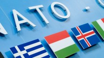 НАТО расширяется в Черногорию