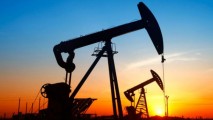 Цена на нефть упала ниже $28 после снятия санкций с Ирана