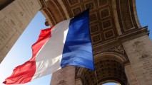 Франция готова отменить антироссийские санкции