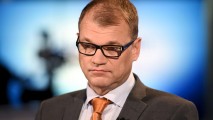 Финский премьер не будет поселять мигрантов у себя