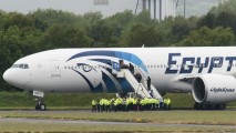 Арестован захватчик египетского самолета, заложники освобождены