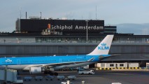 Аэропорт Амстердама частично эвакуировали из-за угрозы безопасности