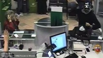 Полиция освободила часть заложников из московского банка