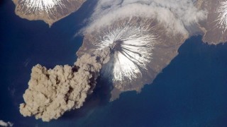 В Индонезии проснулись сразу три вулкана