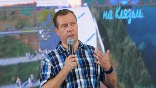 Петиция за отставку Медведева набрала более 150 тысяч голосов