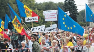 Президента Молдовы будут выбирать по компасу