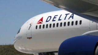 Cel mai mare operator aerian din lume Delta Airlines renunţă la zborurile spre Rusia
