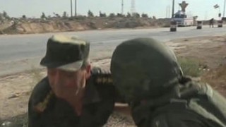 Российских военных обстреляли в прямом эфире после начала перемирия в Сирии