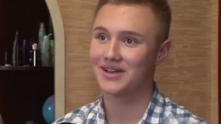 Молдавский парень стал визажистом в 15 лет