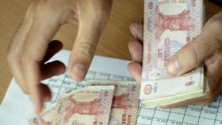 Эффективно работающим чиновникам Молдовы повысят зарплаты