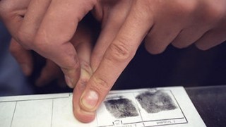 Иностранцев заставят сдать отпечатки пальцев для въезда в Россию с 2017 года