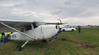 O aeronavă s-a prăbuşit în România: Pilotul a fost transportat la spital