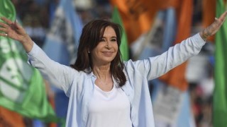 Argentina: Fosta preşedintă, judecată pentru prima dată pentru corupţie