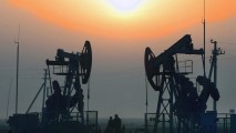 Министр нефти Ирака: цены на нефть достигли минимума и вряд ли опустятся