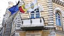 Funcționarii Primăriei ar putea fi testați la poligraf