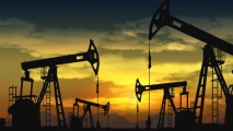 OPEC a decis să menţină neschimbată producţia de petrol pentru încă şase luni