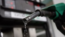 Patru operatori de pe piaţa produselor petroliere din RM riscă să rămînă fără licenţă