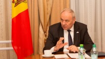 14 deputați au părăsit fracțiunea PCRM