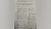 Deputații își retrag semnăturile de pe declarația de formare a majorității parlamentare