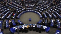 Депутаты Европарламента требуют ввести санкции против Путина