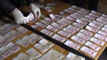 Мужчины задержаны за запуск в оборот 33 тысяч фальшивых евро