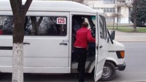 Testarea tehnică a microbuzelor de pe rutele municipale de transport