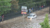 Продолжает действовать желтый код из-за ливней и града