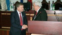 Serghei Cebotari a fost decorat pentru construirea punţilor de parteneriat între mediul de afaceri şi comunitatea ştiinţifică