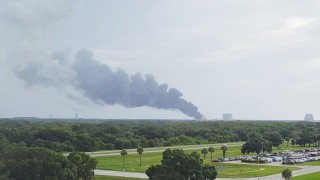 Ракета Falcon 9 взорвалась на стартовом комплексе во Флориде