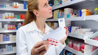 93% de moldoveni merg la farmacii, dar evită vizitele la doctor