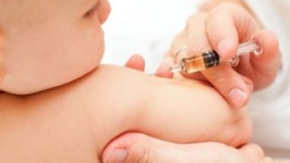 Regulile de şcolarizare a copiilor nevaccinaţi ar putea fi schimbate