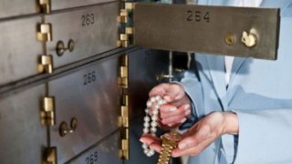 В Кишиневе ограбили банк - пропали золото и бриллианты