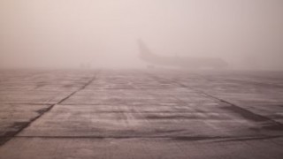 Curse anulate la Aeroportul Chișinău, din cauza ceții
