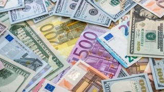 Curs valutar 13 mai 2019: Cât valorează un euro și un dolar