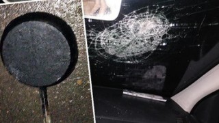 В Кишиневе на припаркованную машину упала сковородка